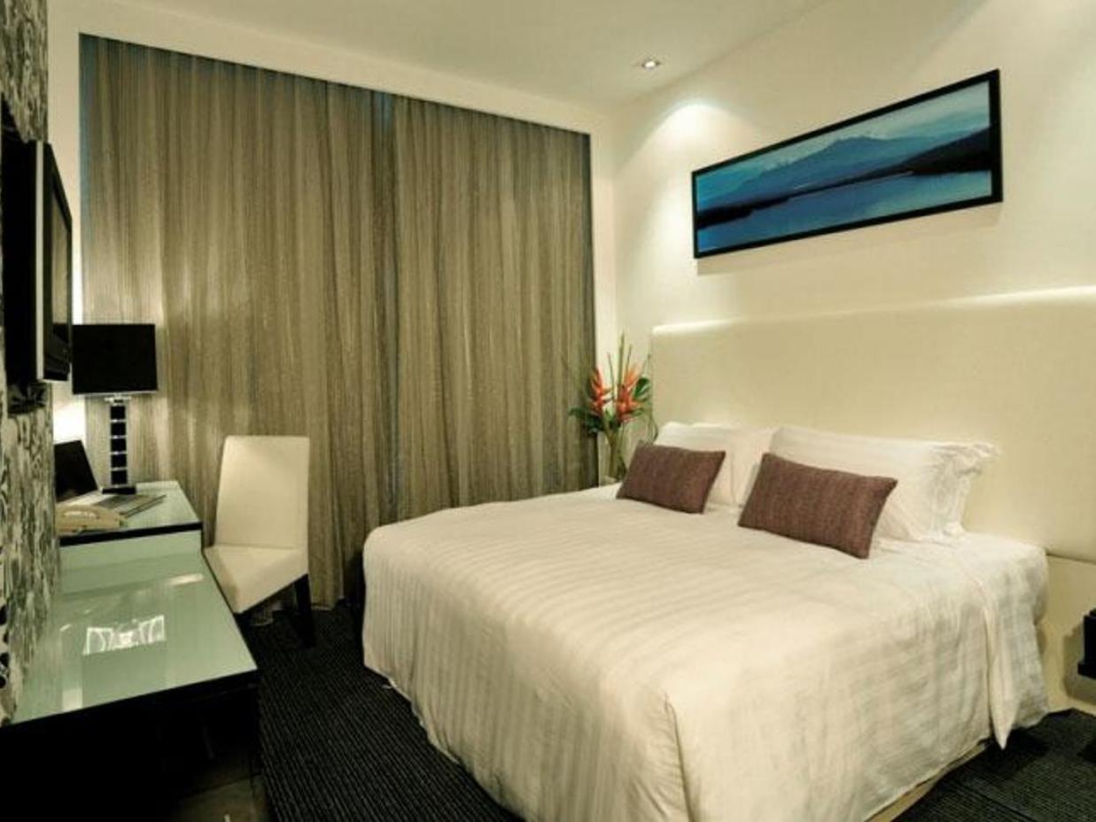 Grand Borneo Hotel Kota Kinabalu Esterno foto